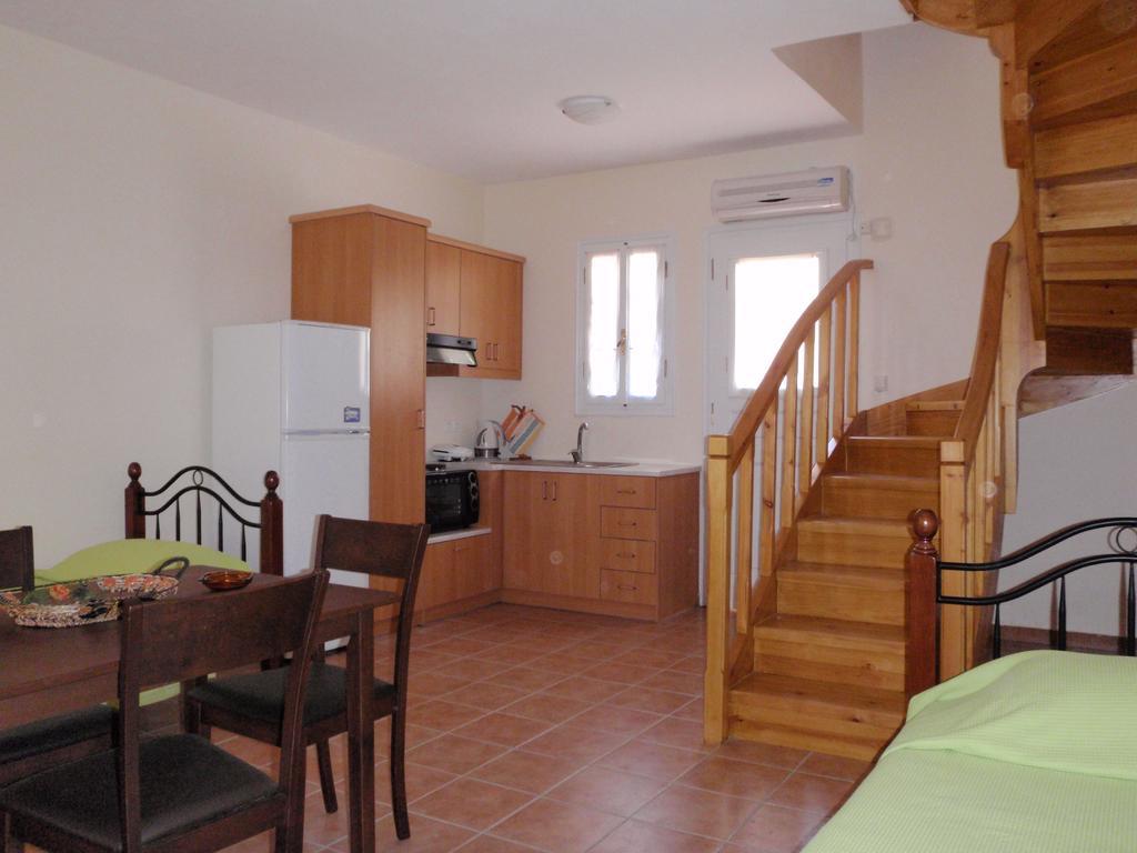 Afroksilia Apartment Katouna Luaran gambar